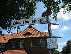Hinweis in der Ortsmitte Altenmedingen Hinweis in der Ortsmitte Altenmedingen