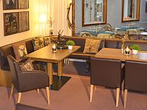 Nehmen Sie Platz in gr��erer Runde -  Foto � Petra Hitz-Bergmann