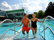 ... und genie�en anschlie�end  -  Foto � BBM/image-foto.de