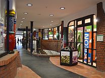 Bahnhof innen - Foto: PHB Bahnhof innen - Foto: PHB